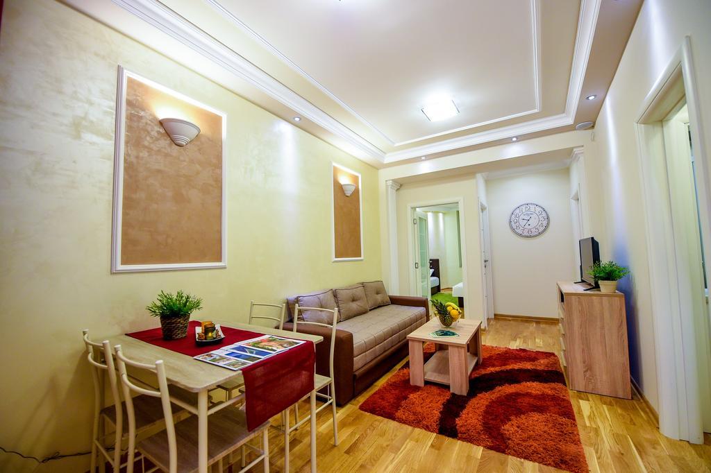 בלגרד Apartment Sweet House Politika מראה חיצוני תמונה